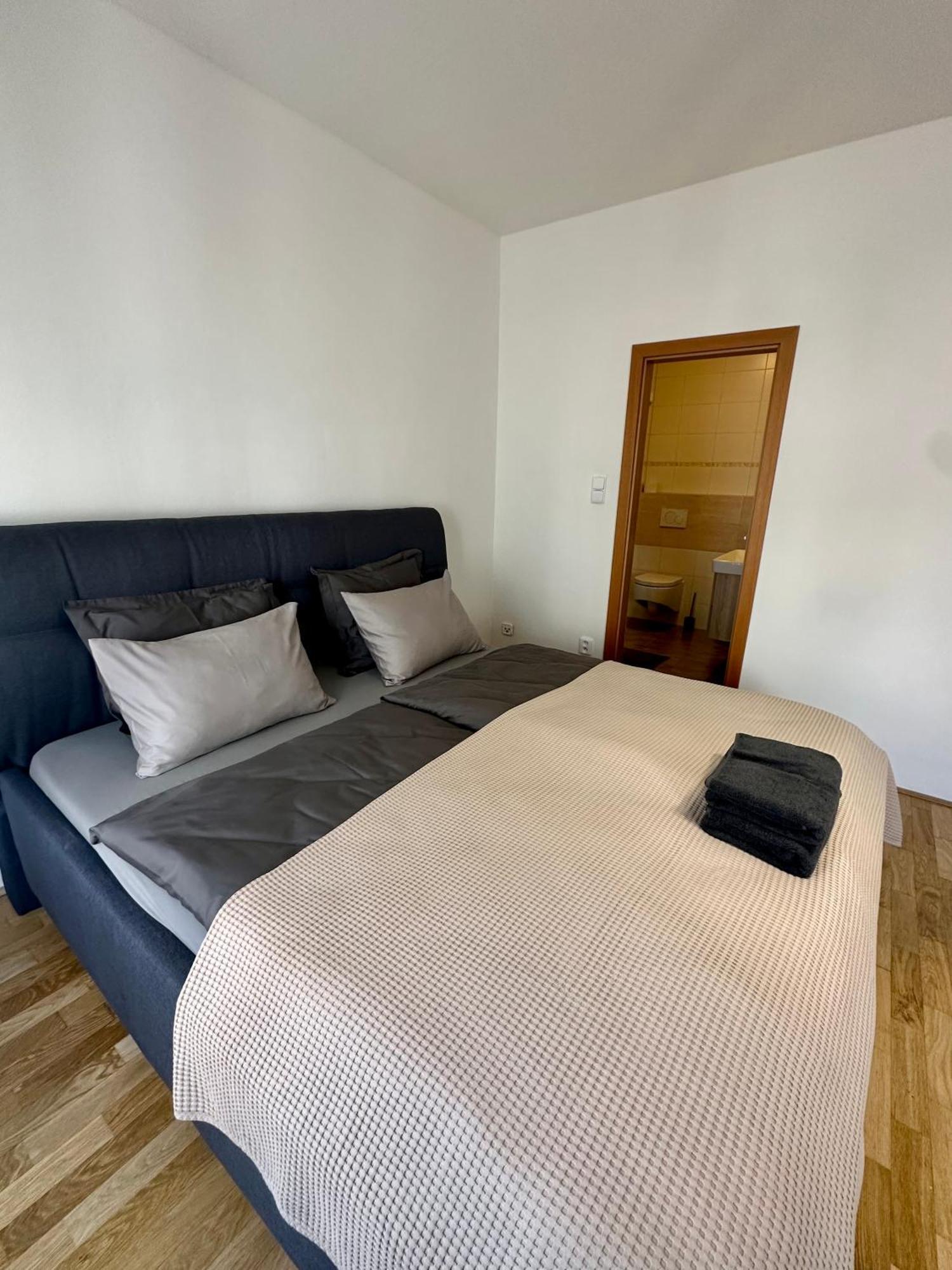 Siroka Apartment Табор Екстериор снимка